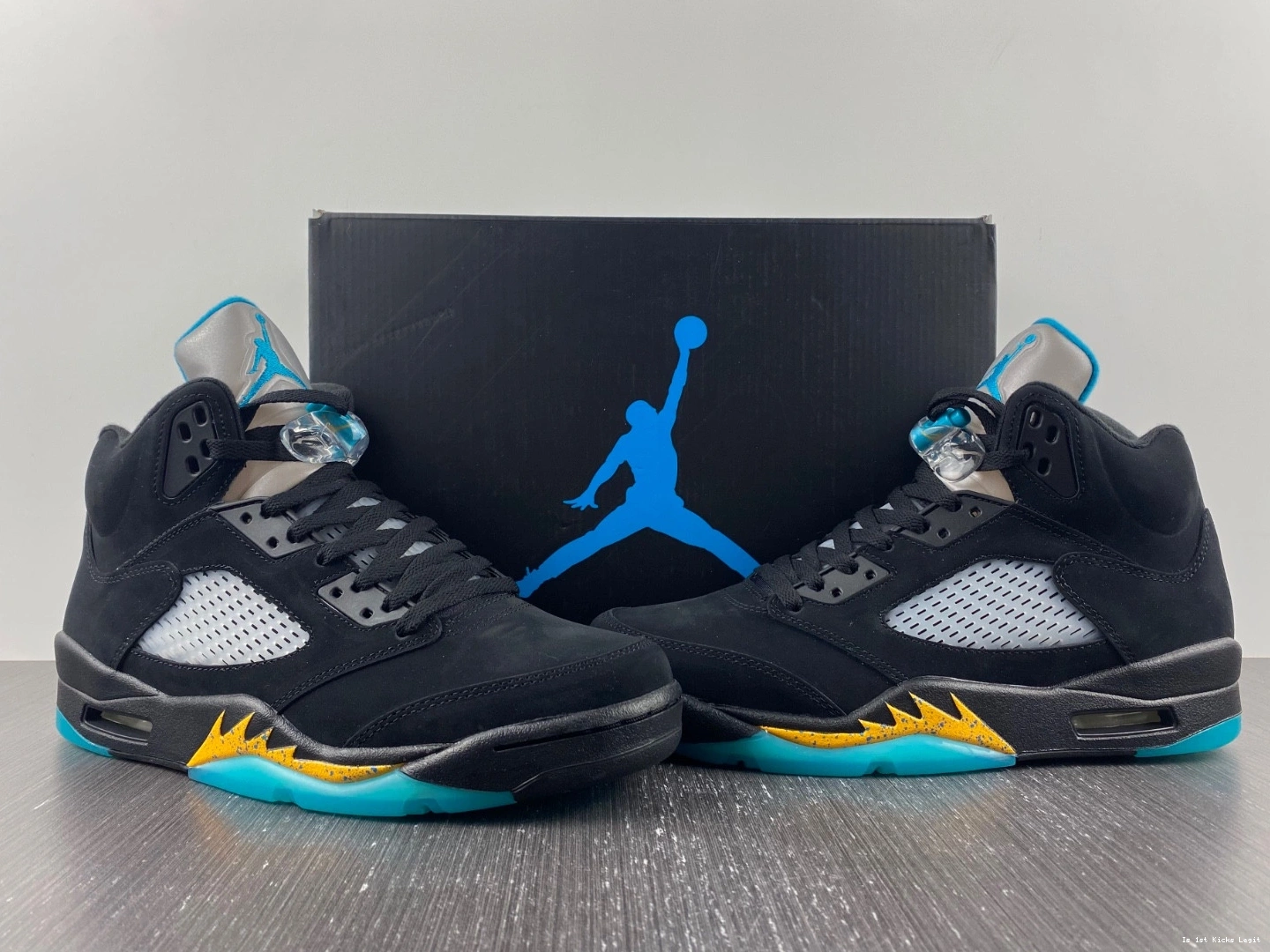 DD0587-047 Air 